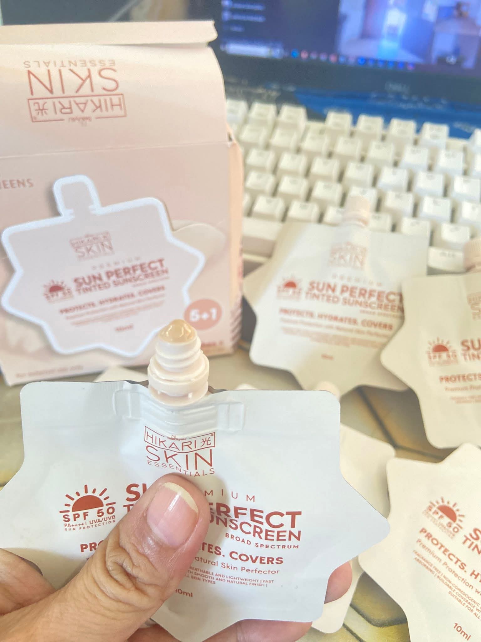 Hikari Premium tinted Sunscreen mini pack